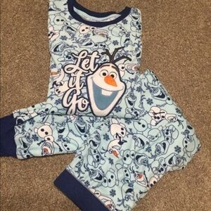 New women’s Disney frozen pjs